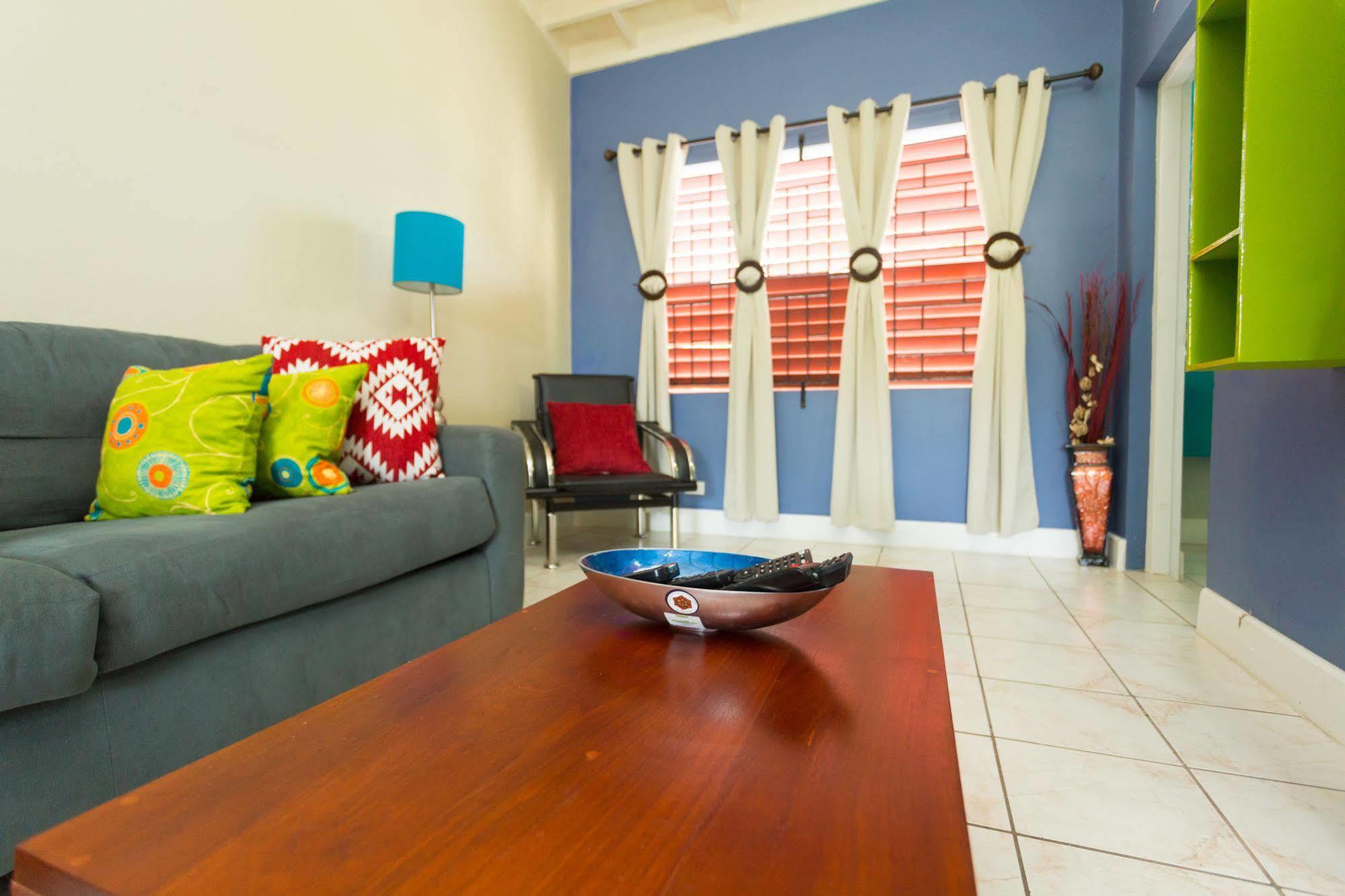 Casa Tamar Guest Apartment Kingston Ngoại thất bức ảnh
